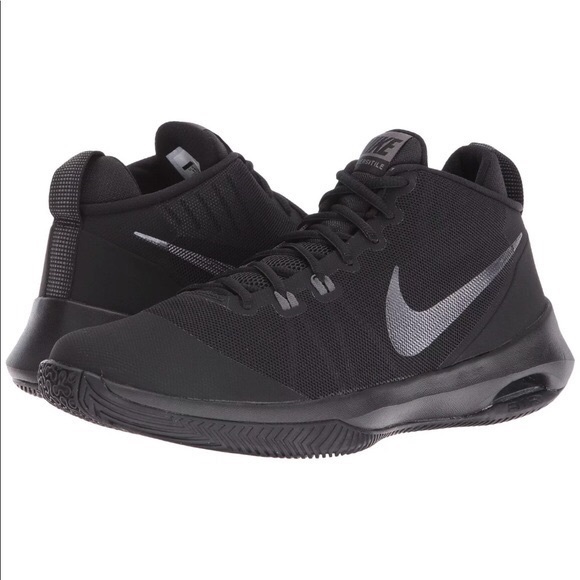 nike air versatile black